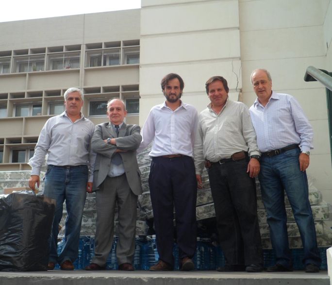 Ayuda a La Plata (2013)